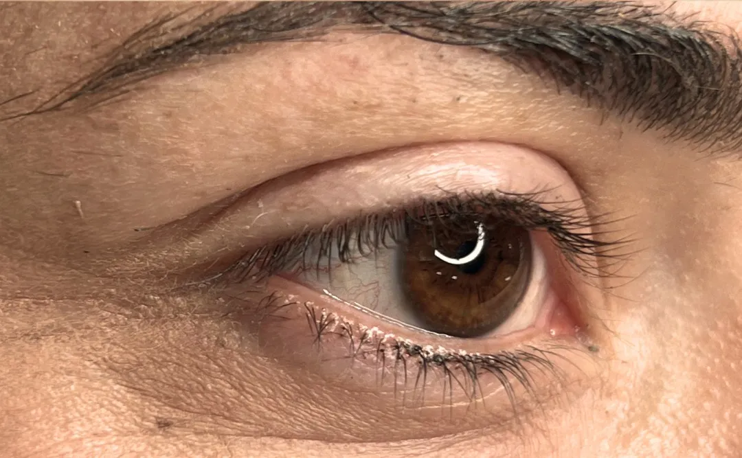 Eyeliner: antes
